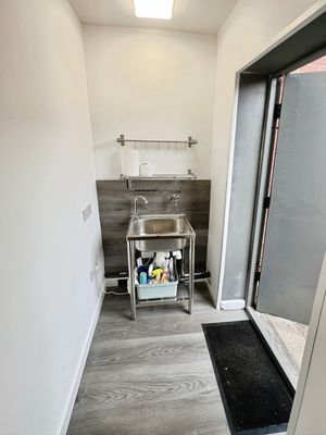Kitchen- click for photo gallery